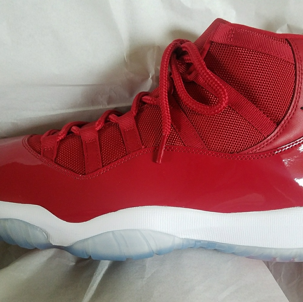Size 13 gym red Jordan 11